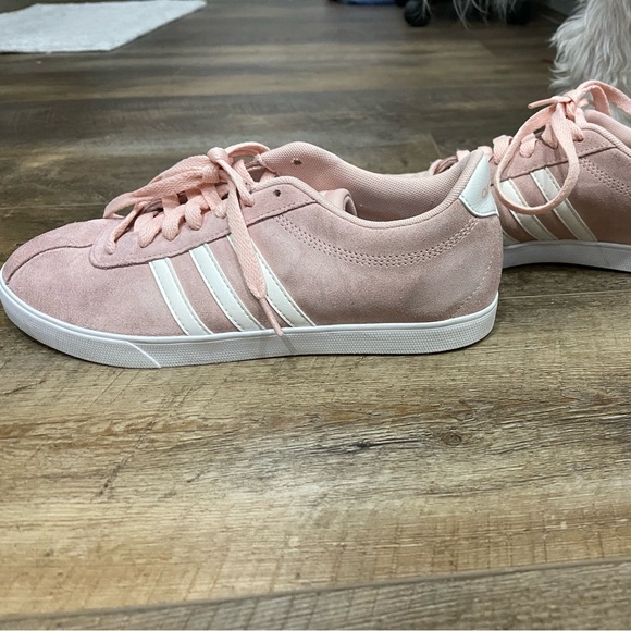 SOLD Adidas Shoes - Picture 2 of 8